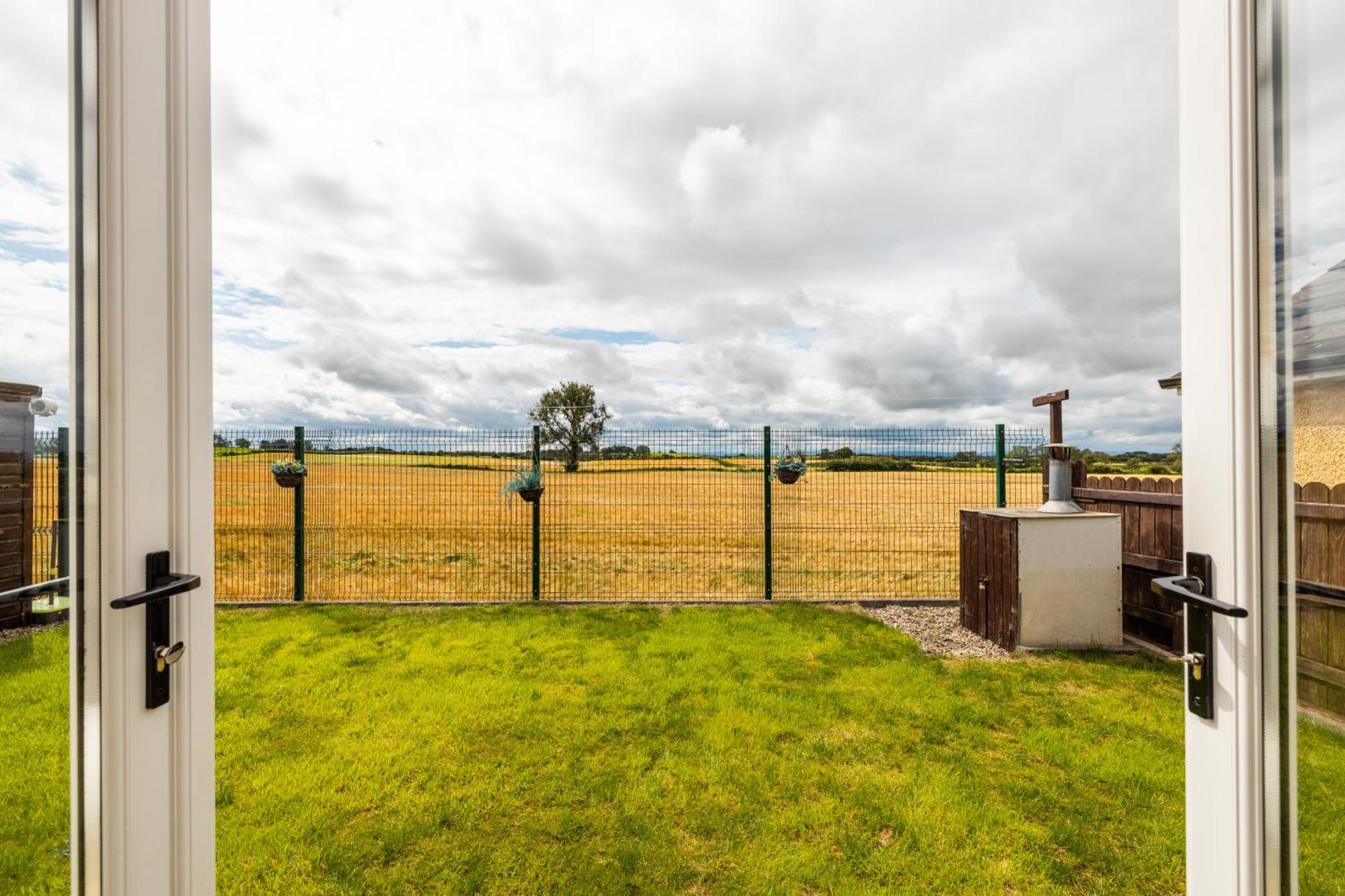 Villa The Ferns-Ideal Base For Exploring The Causeway Coast Armoy Exterior foto